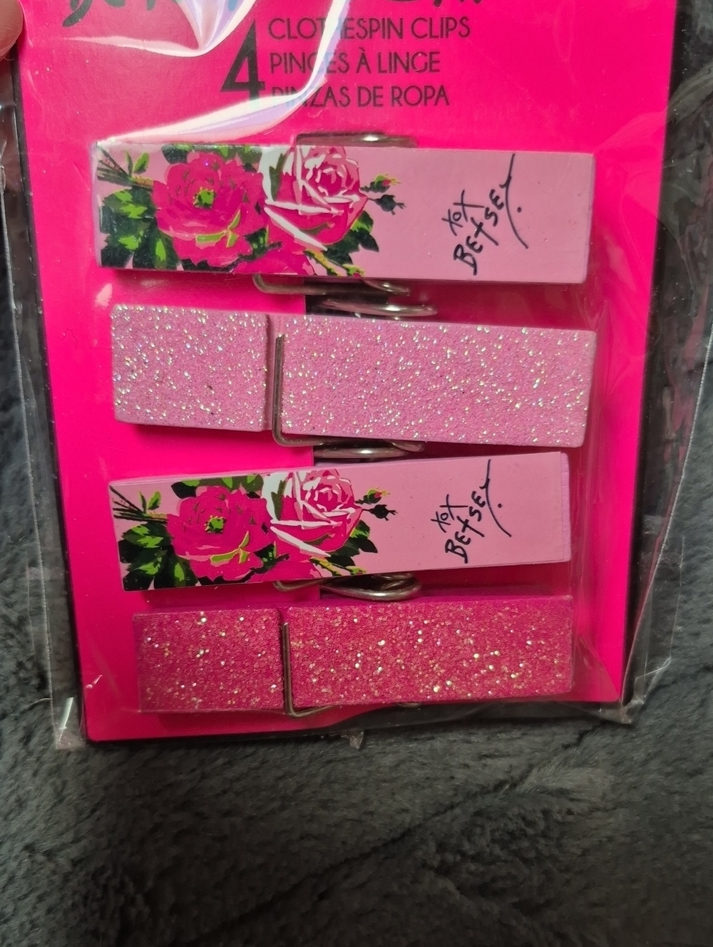 Betsey Johnson Pink Floral & Glitter Clothespin Clips Set of 4, New In Packaging - Picture 7 of 7